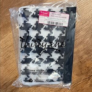 Thirty-One Black and White Houndstooth reusable snack Bag